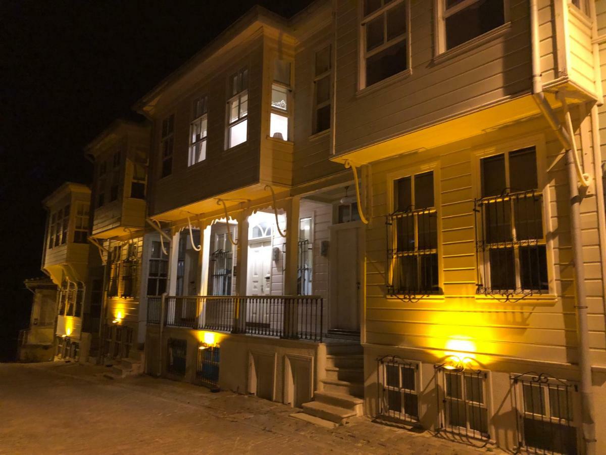 Calikusu Tarihi Besevler Hotel Tekirdağ Luaran gambar
